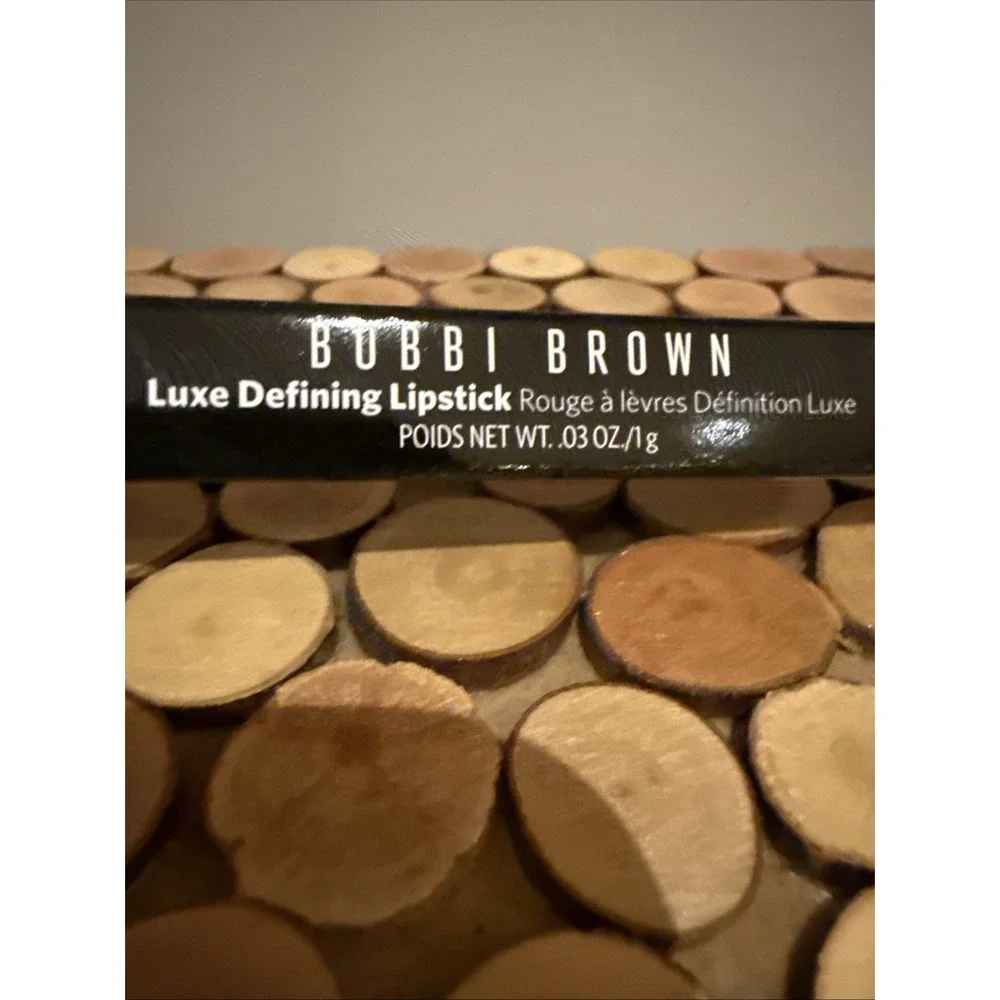 Bobbi Brown Luxe Defining Lipstick, Red‎ Illusion NIB